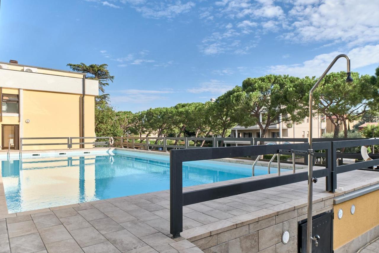 Lydie Apt. Exclusive Holigarda Desenzano del Garda Extérieur photo
