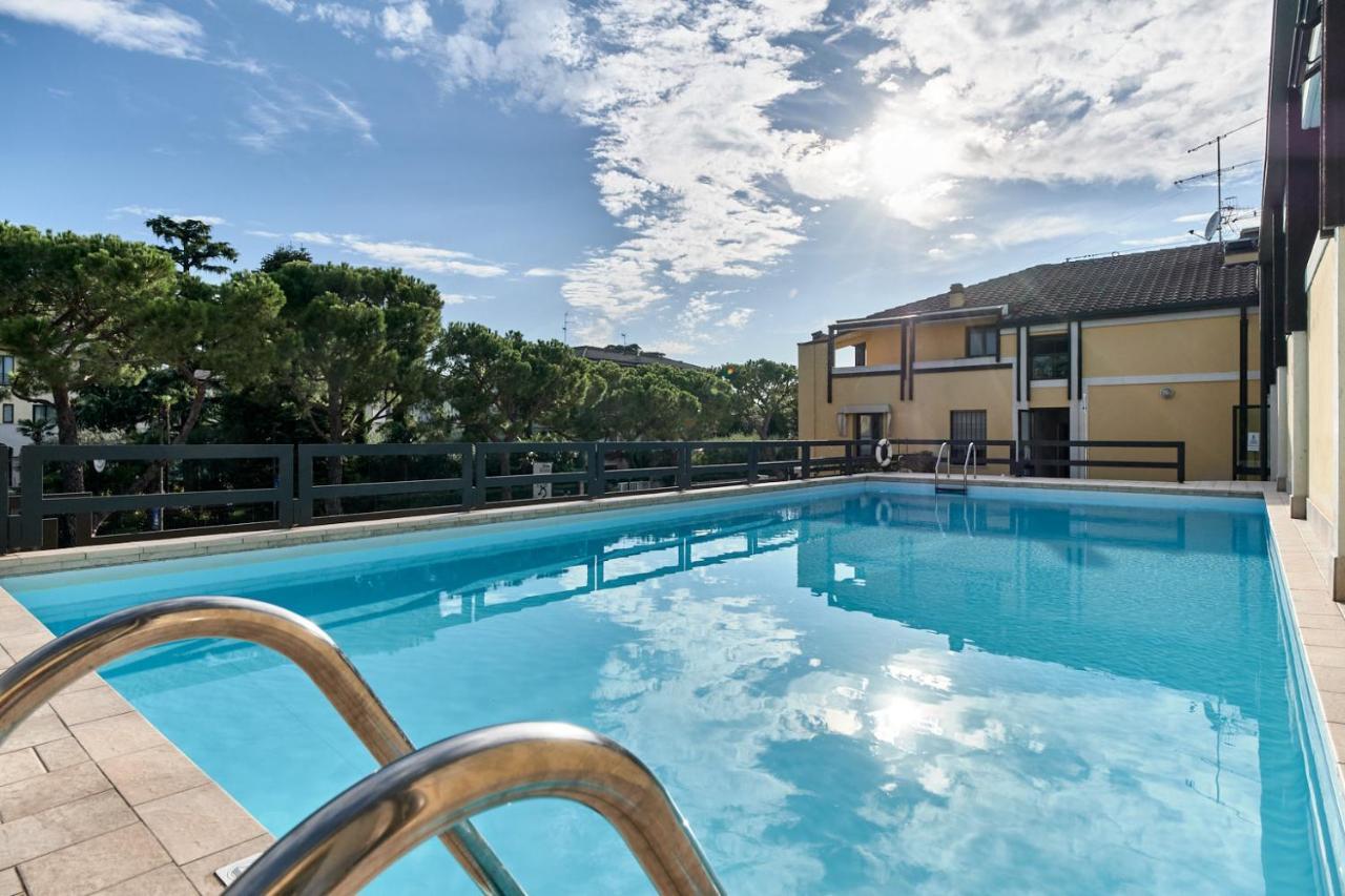 Lydie Apt. Exclusive Holigarda Desenzano del Garda Extérieur photo