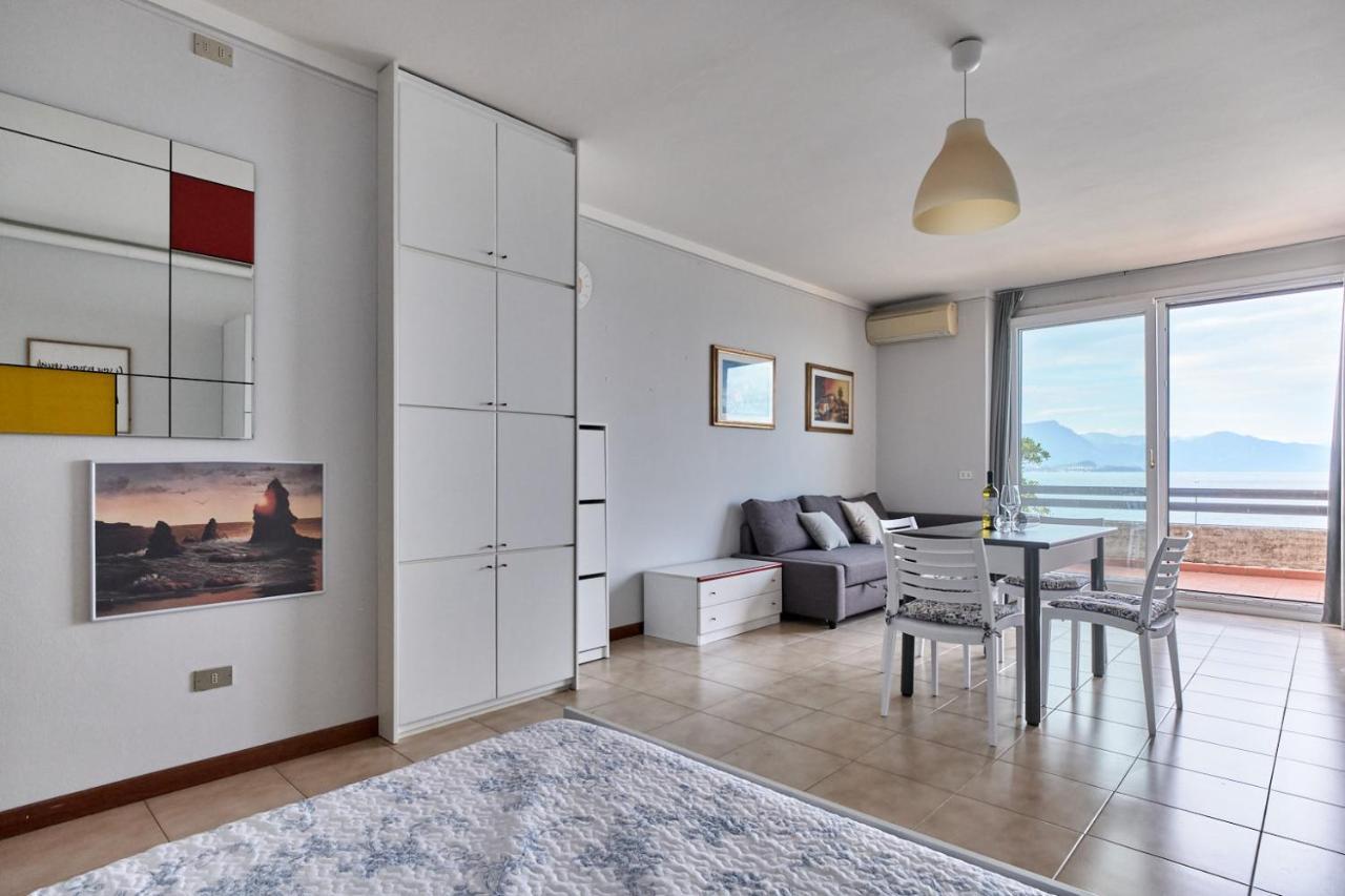 Lydie Apt. Exclusive Holigarda Desenzano del Garda Extérieur photo